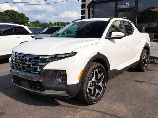 Atlas White 2024 Hyundai SANTA CRUZ Limited