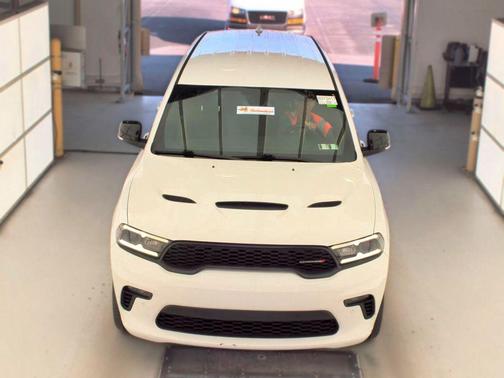 White Knuckle Clearcoat 2022 Dodge Durango R/T AWD