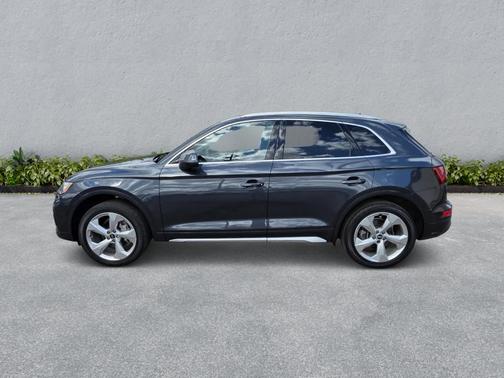 Gray Metallic 2021 Audi Q5 45 Premium Plus