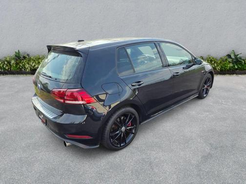 2021 Volkswagen Golf GTI 2.0T SE DSG
