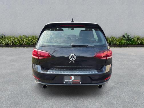 2021 Volkswagen Golf GTI 2.0T SE DSG