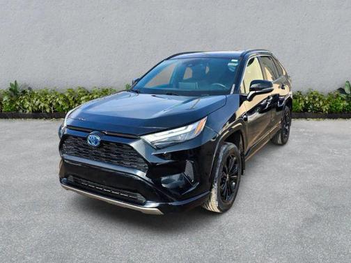 2022 Toyota RAV4 Hybrid SE