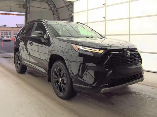 2022 Toyota RAV4 Hybrid SE