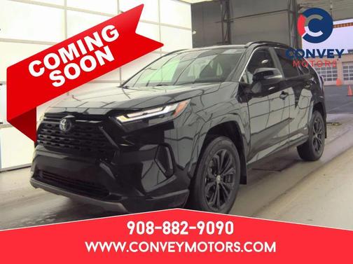 2022 Toyota RAV4 Hybrid SE