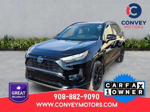 2022 Toyota RAV4 Hybrid SE