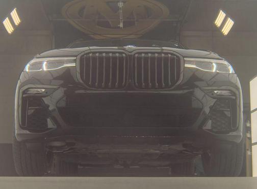 2021 BMW X7 M50i