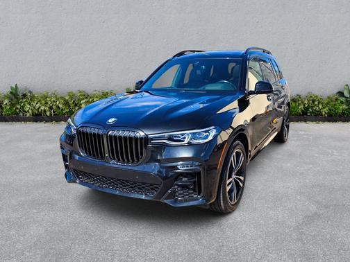 2021 BMW X7 M50i