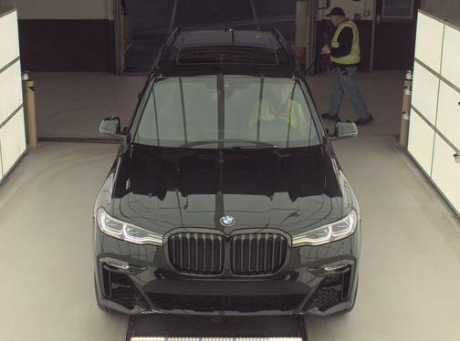 2021 BMW X7 M50i