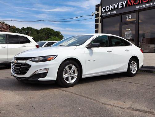 Summit White 2022 Chevrolet Malibu 1LS