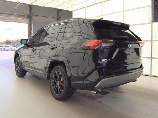 Midnight Black Metallic 2022 Toyota RAV4 Hybrid SE