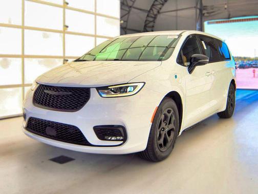 Bright White Clearcoat 2024 Chrysler Pacifica Hybrid Select