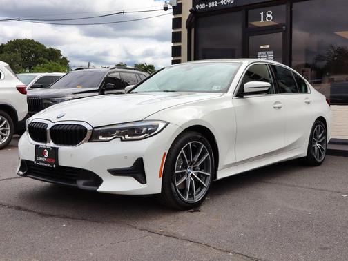 Alpine White 2021 BMW 330 xDrive