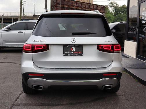 Silver 2020 Mercedes-Benz GLB 250 4MATIC