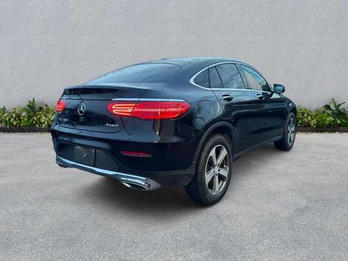 2017 Mercedes-Benz GLC 300 4MATIC Coupe