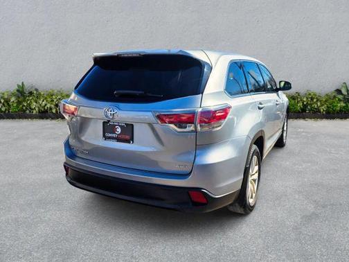 2016 Toyota Highlander LE