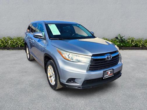 2016 Toyota Highlander LE