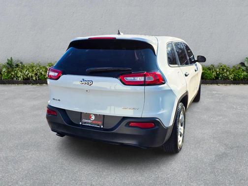 2016 Jeep Cherokee Sport