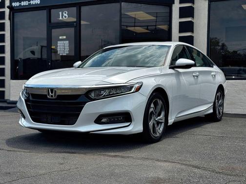 Platinum White Pearl 2018 Honda Accord EX-L
