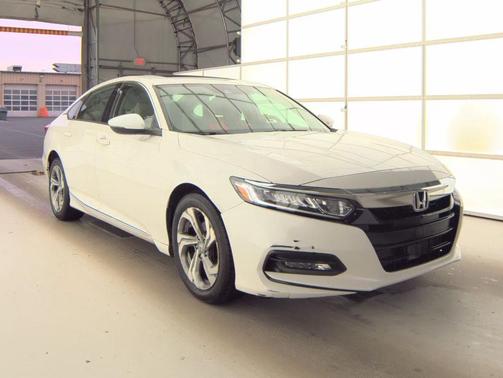 Platinum White Pearl 2018 Honda Accord EX-L