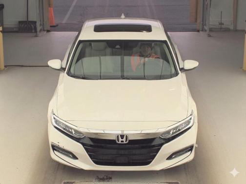 Platinum White Pearl 2018 Honda Accord EX-L