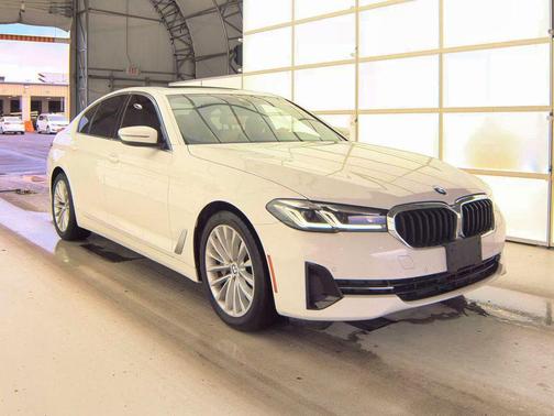 Alpine White 2021 BMW 530 xDrive