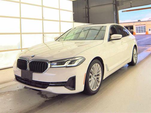 Alpine White 2021 BMW 530 xDrive