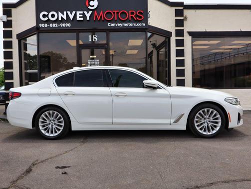 Alpine White 2021 BMW 530 xDrive