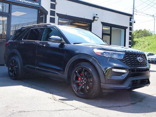 Agate Black Metallic 2023 Ford Explorer ST