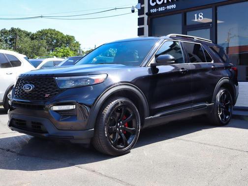 Agate Black Metallic 2023 Ford Explorer ST