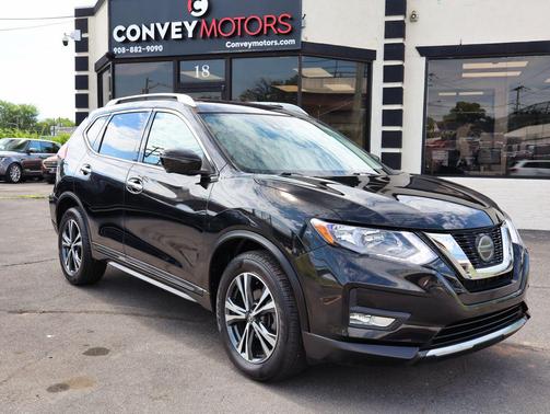 Magnetic Black 2018 Nissan Rogue SL
