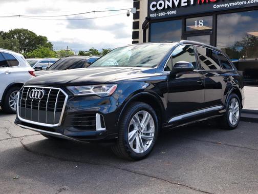 Black 2021 Audi Q7 55 Premium