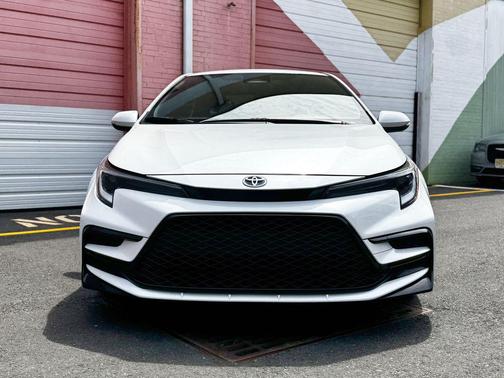 Wind Chill Pearl 2024 Toyota Corolla Hybrid SE