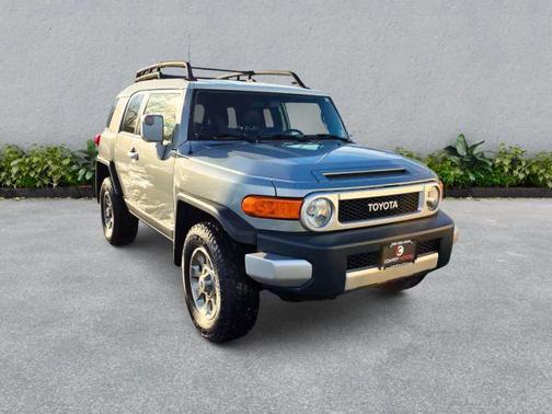 2012 Toyota FJ Cruiser Base