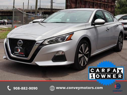Brilliant Silver Metallic 2021 Nissan Altima 2.5 SV
