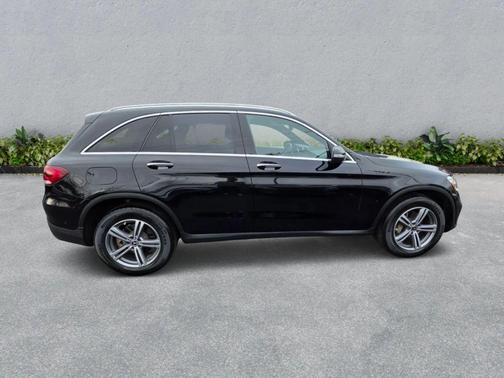 2021 Mercedes-Benz GLC 300 4MATIC