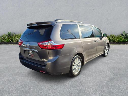 2015 Toyota Sienna Limited Premium