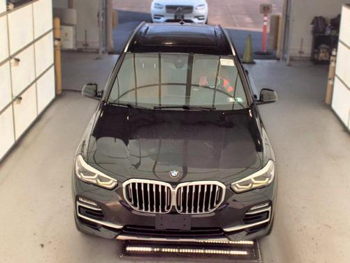 Black Sapphire Metallic 2021 BMW X5 xDrive40i