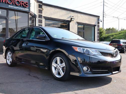 Attitude Black Metallic 2014 Toyota Camry SE