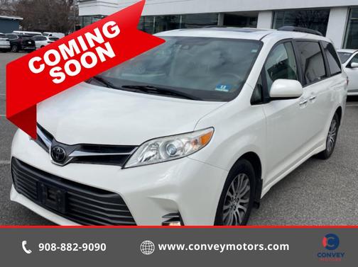 2018 Toyota Sienna XLE
