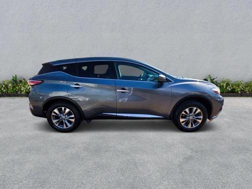 Gun Metallic 2016 Nissan Murano S