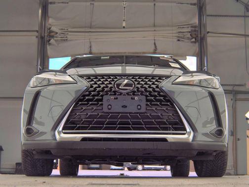Cloudburst Gray 2023 Lexus UX 250h Base