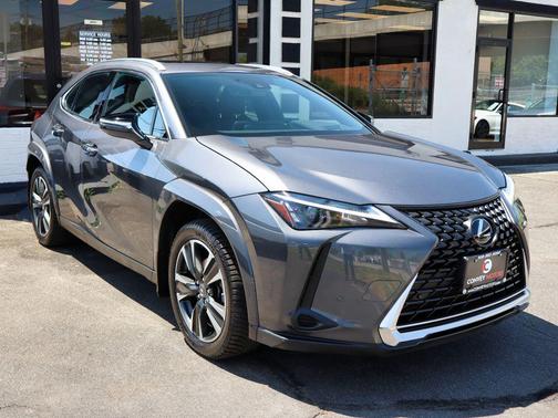 Cloudburst Gray 2023 Lexus UX 250h Base
