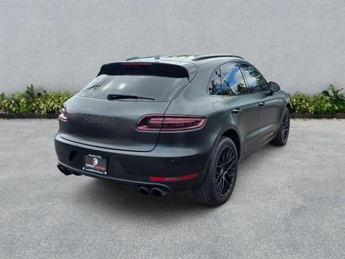 Rhodium Silver Metallic 2018 Porsche Macan Macan GTS