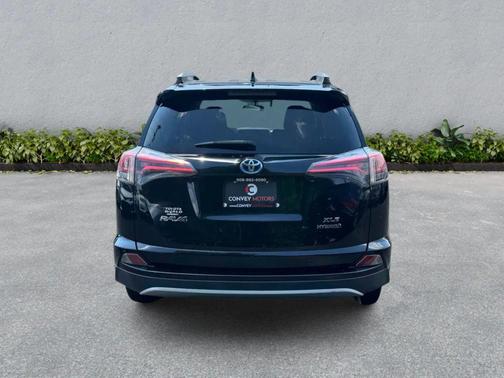 2016 Toyota RAV4 Hybrid XLE