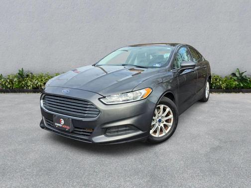 2015 Ford Fusion SE
