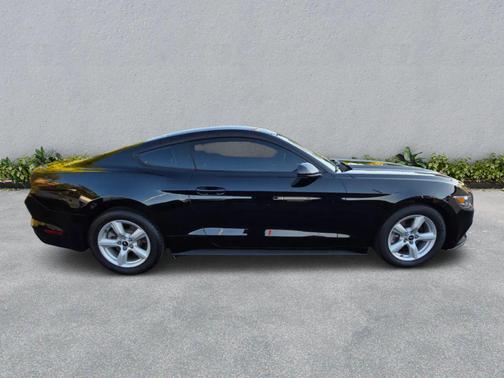 2015 Ford Mustang V6