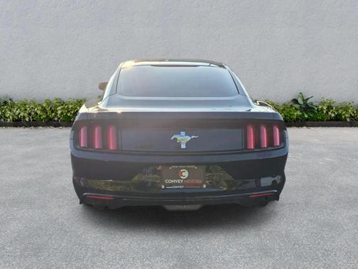2015 Ford Mustang V6