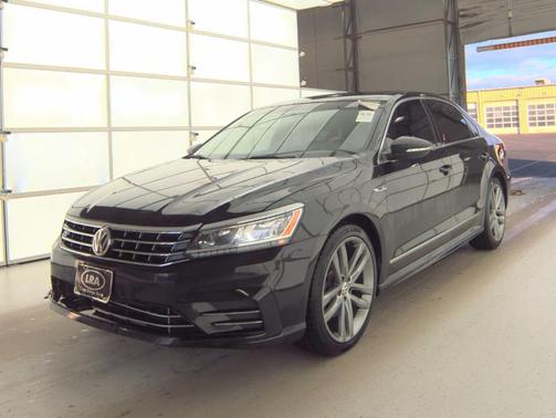 2017 Volkswagen Passat 1.8T R-Line w/Comfort