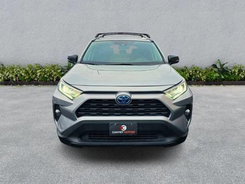 2019 Toyota RAV4 Hybrid XLE
