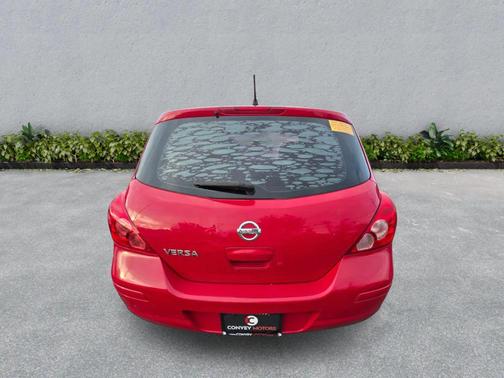 2010 Nissan Versa 1.8 S